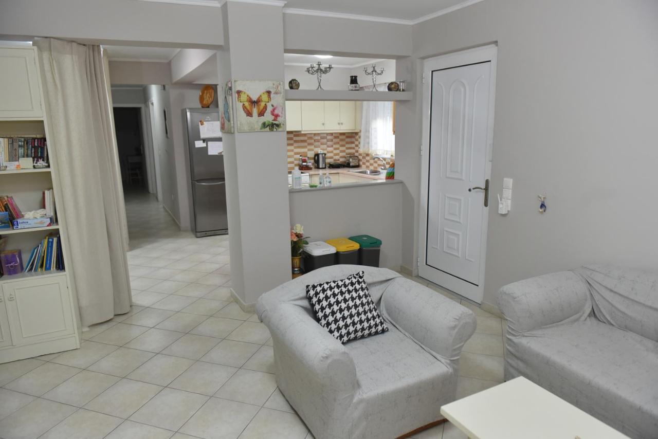 Fanis Apartment *