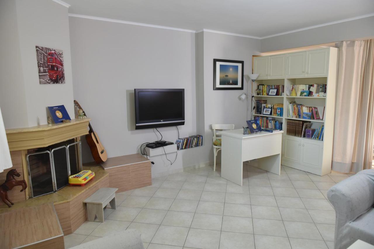 Fanis Apartment