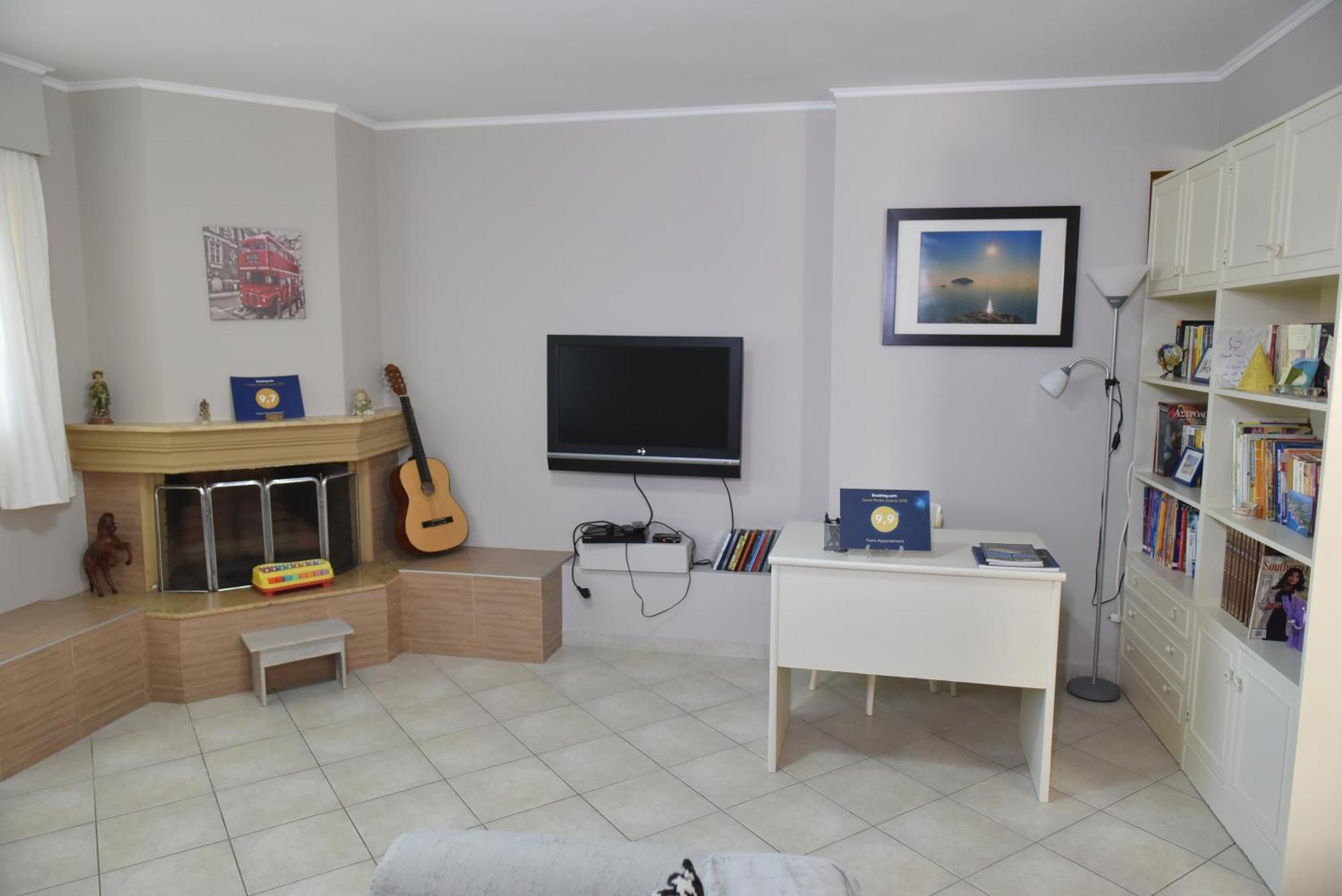 Fanis Apartment *