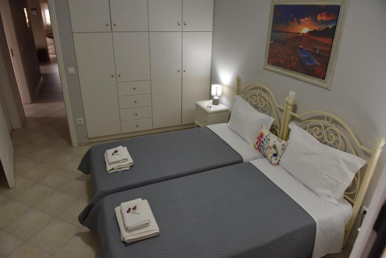 Fanis Apartment Lechaio